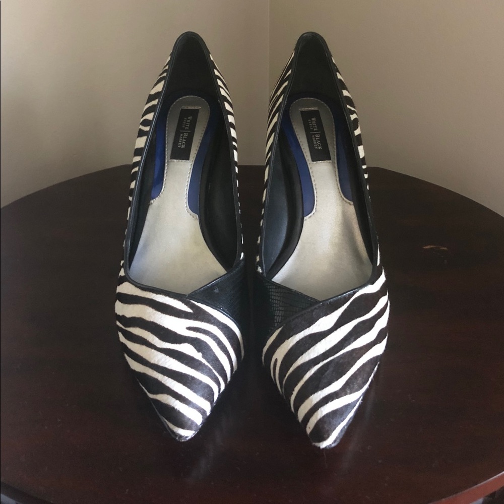 White House Black Market Pumps Size 8